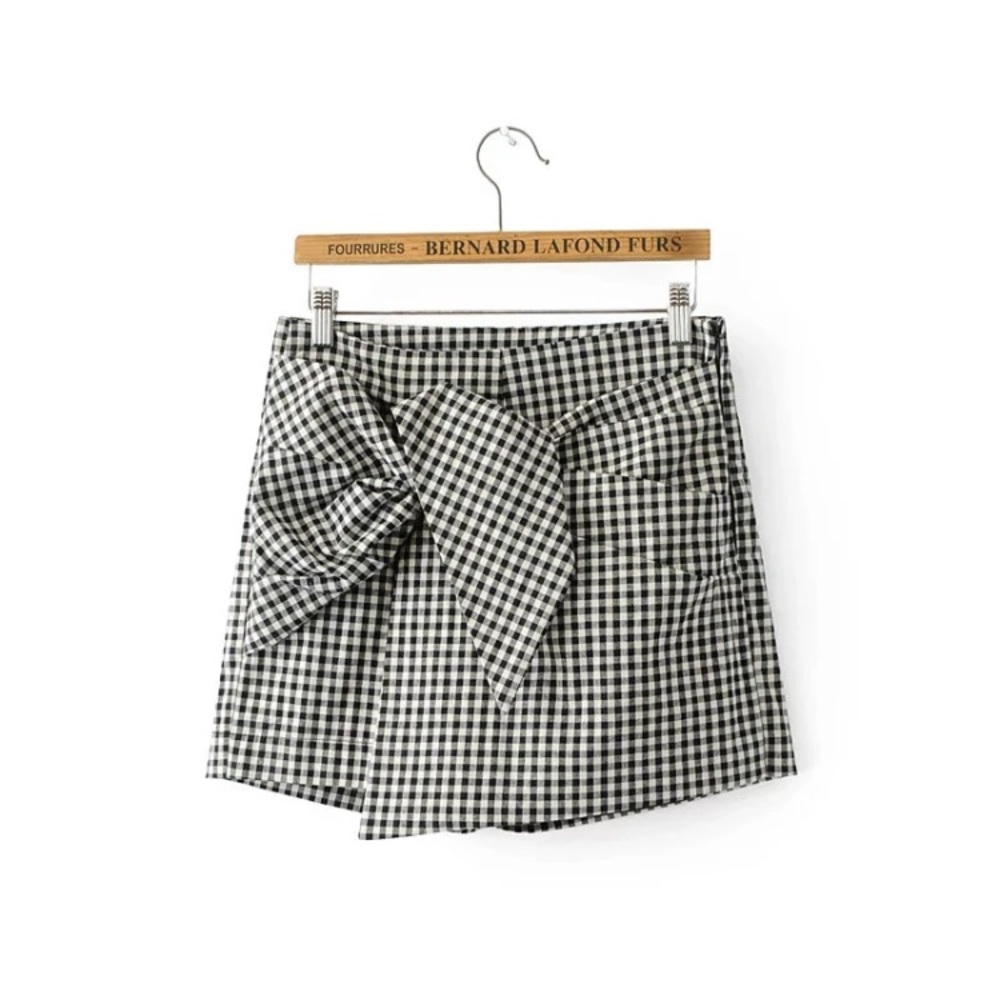 Checkered skorts